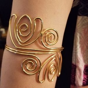 Golden Arn Bracelet